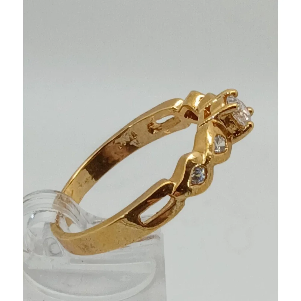 Vintage 90s Gold Tone Infinity Band Ring with Round Clear Stone Accents Size‎ 7